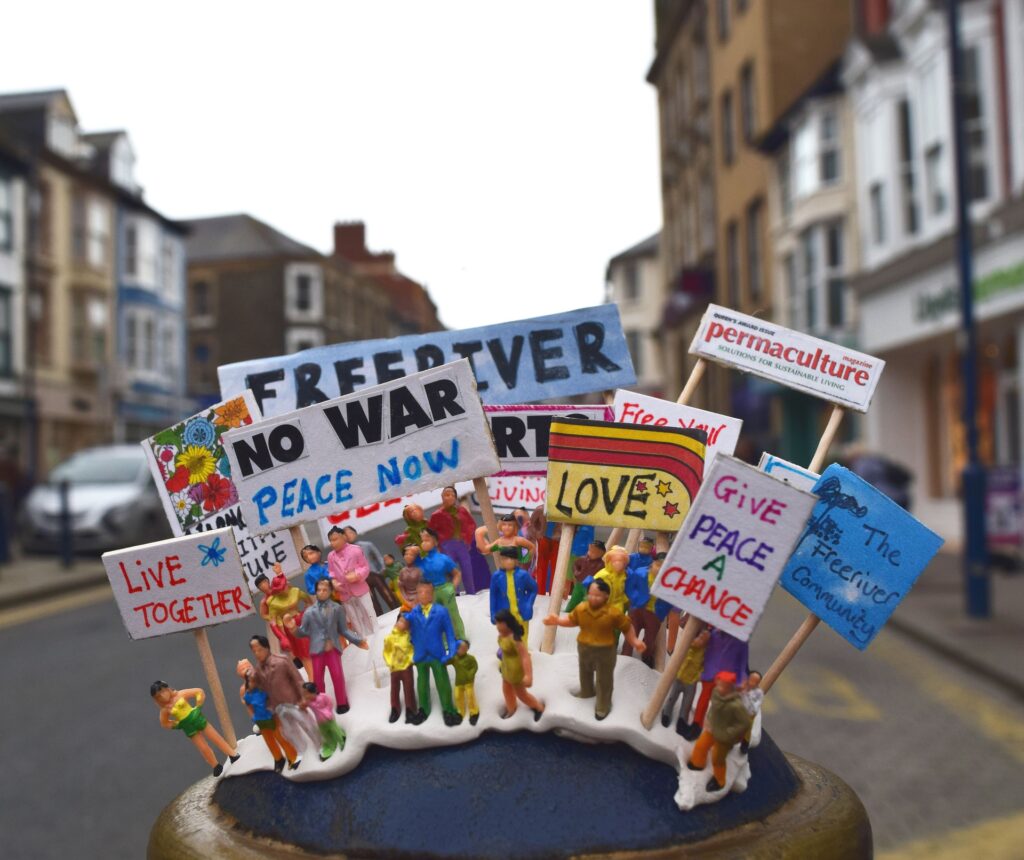 miniatures with placards 